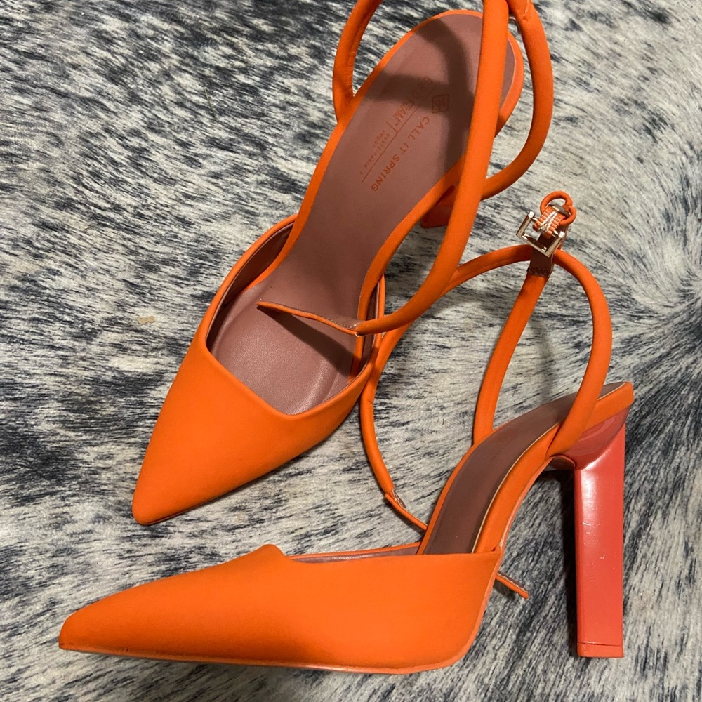 Call it Spring heels size 9